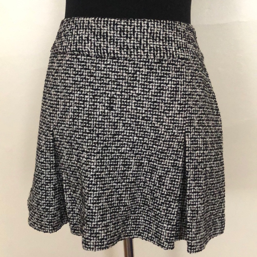 Express Pleated Skirt